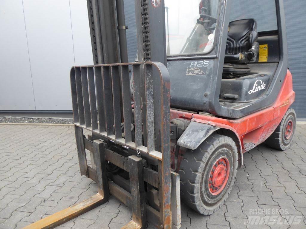Linde H25T-03 Газові навантажувачі