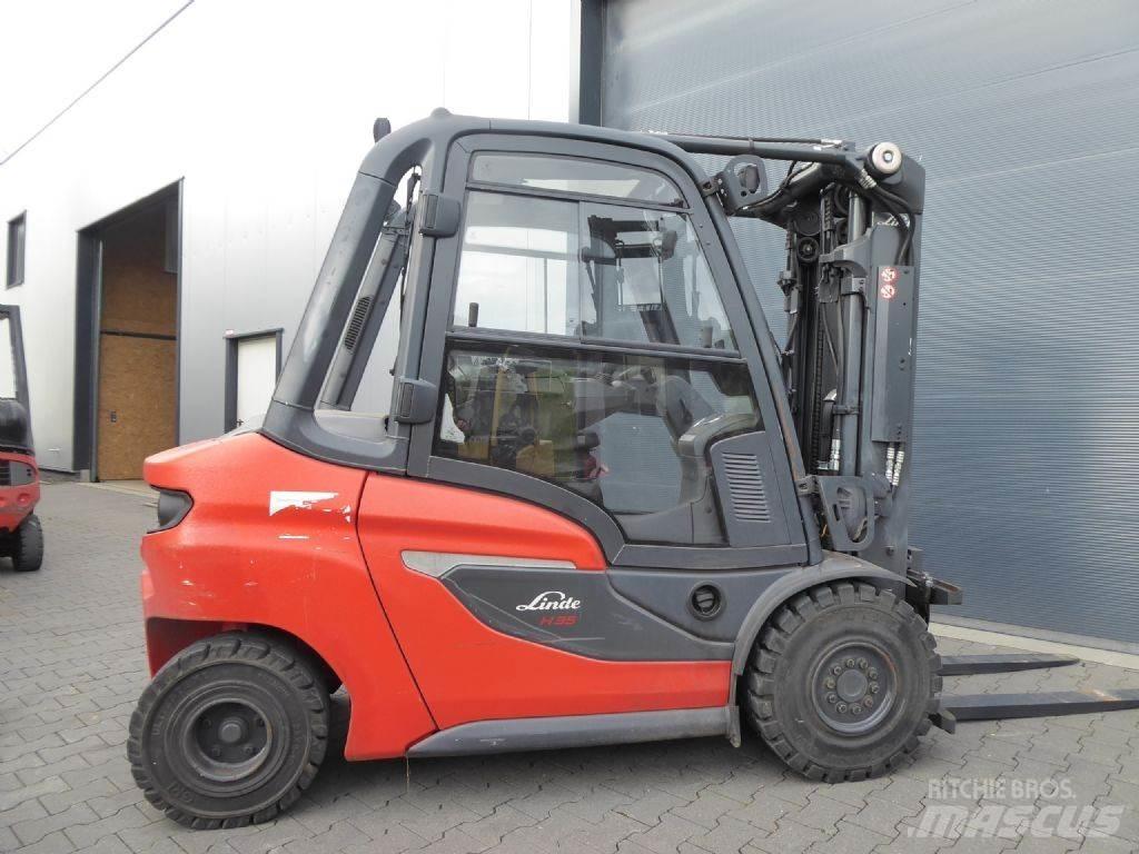 Linde H35D-01 Дизельні навантажувачі