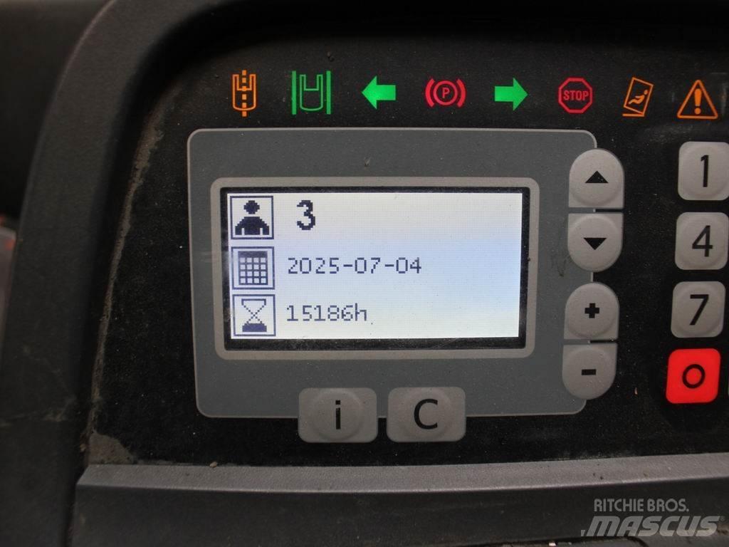 BT RRE 140 Річ-трак із високим підйомом