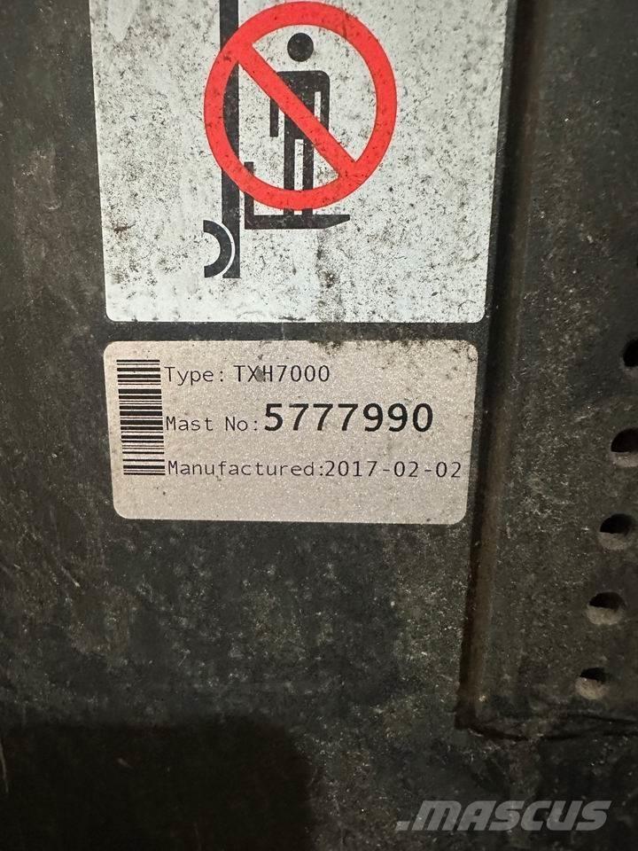 BT RRE 140 Річ-трак із високим підйомом