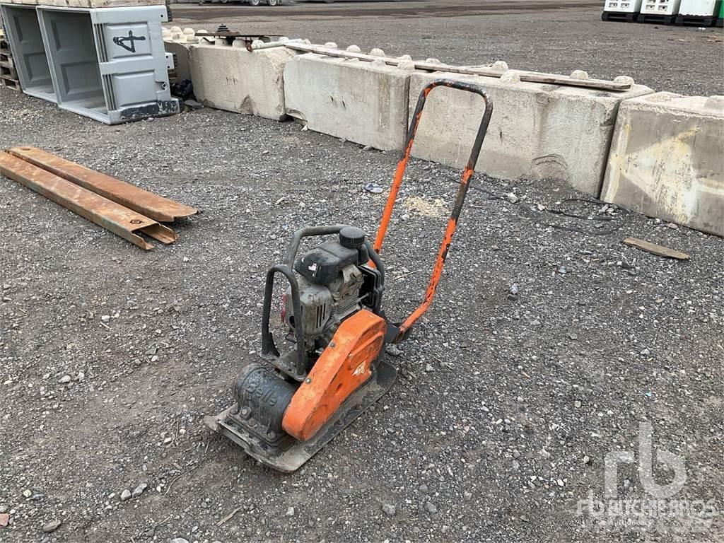 Belle LX3251 Віброплити та вібротрамбовки