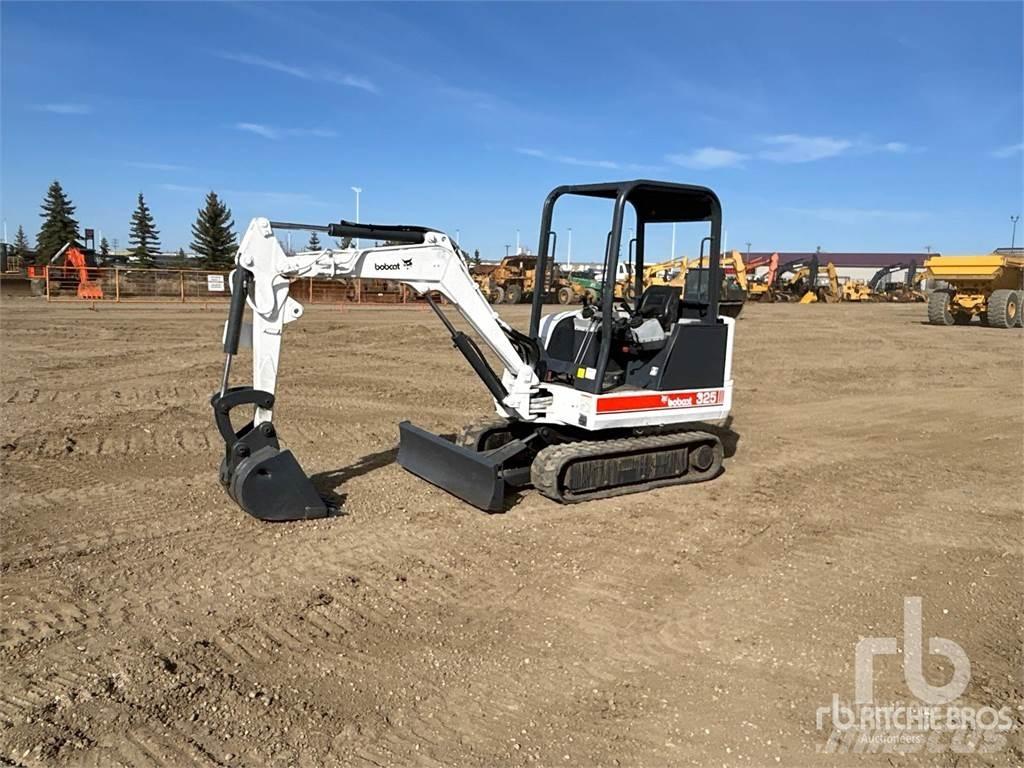 Bobcat 325 Міні-екскаватори < 7т