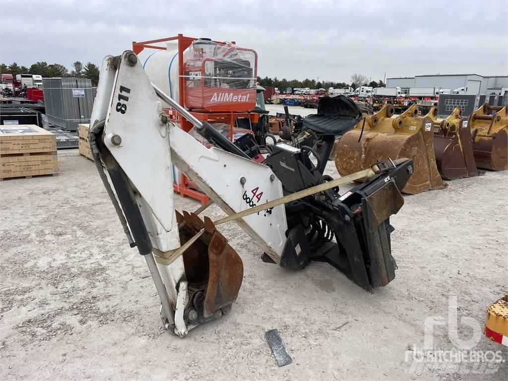Bobcat 811 Траншейні екскаватори