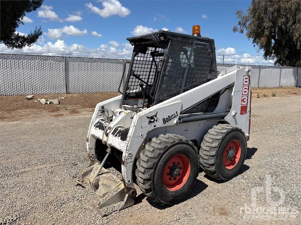 Bobcat 863 Міні-навантажувачі