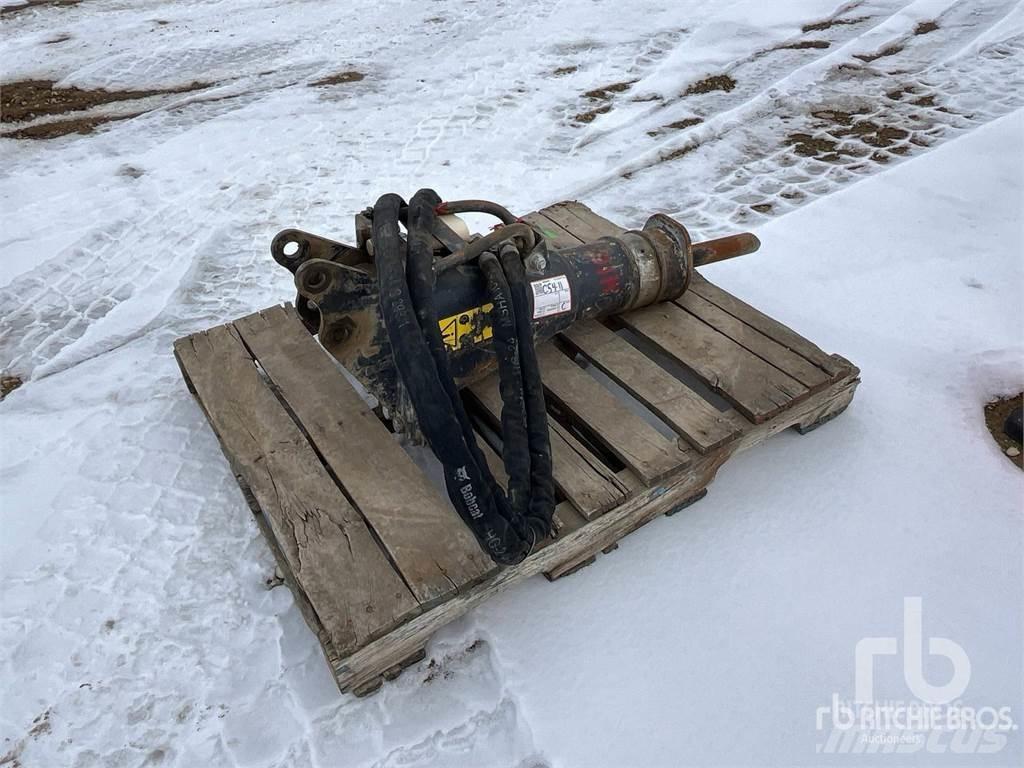 Bobcat HB680 Плуги