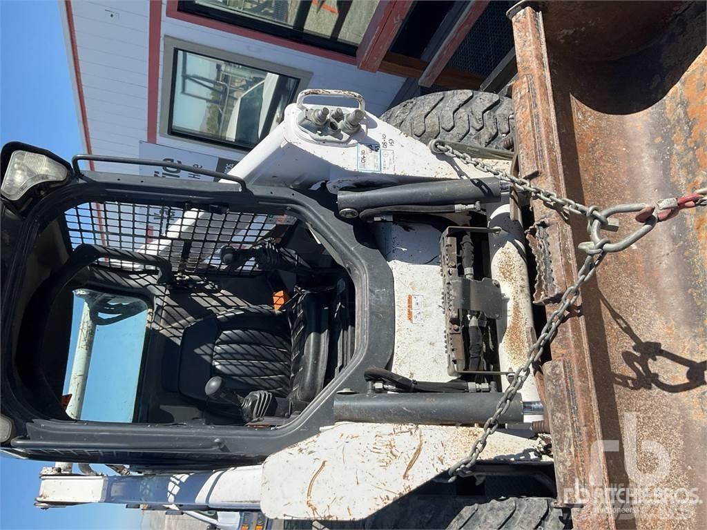 Bobcat S530 Міні-навантажувачі