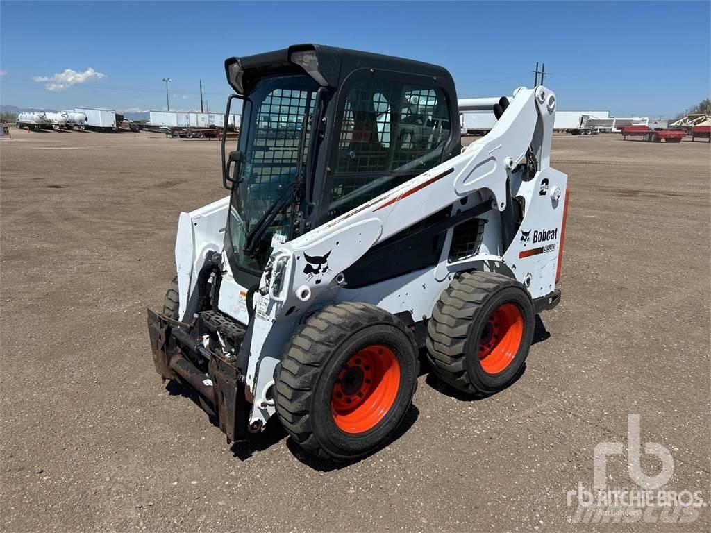 Bobcat S590 Міні-навантажувачі
