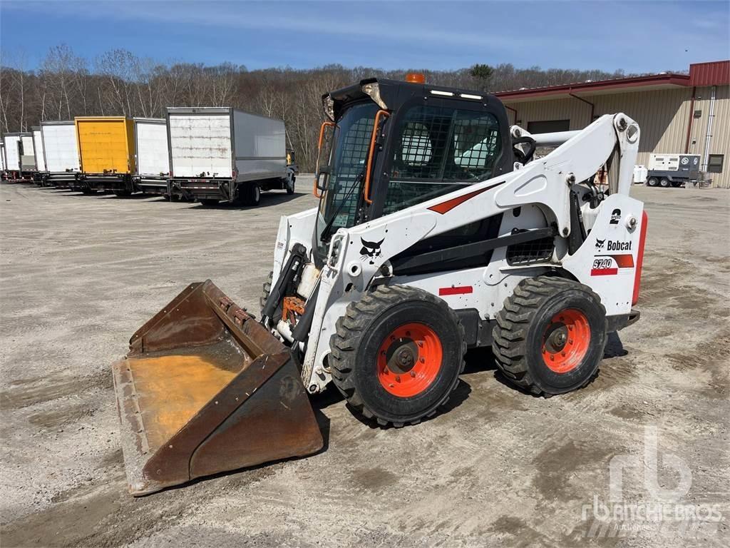 Bobcat S740 Міні-навантажувачі