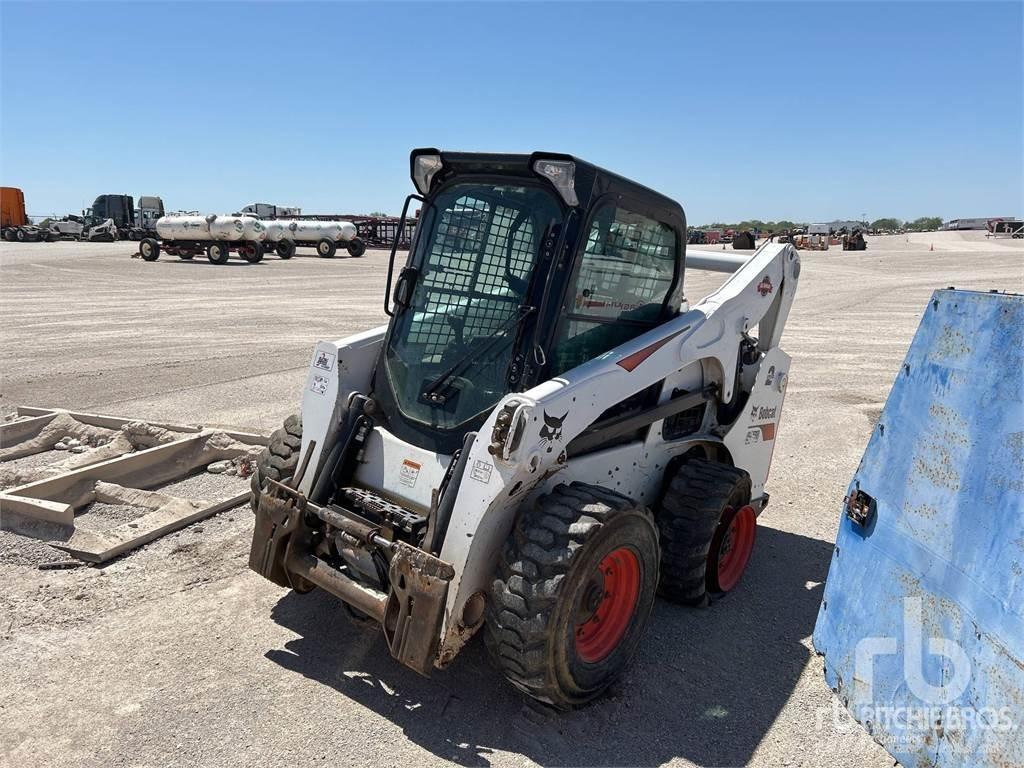 Bobcat S770 Міні-навантажувачі