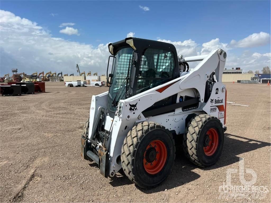 Bobcat S850 Міні-навантажувачі