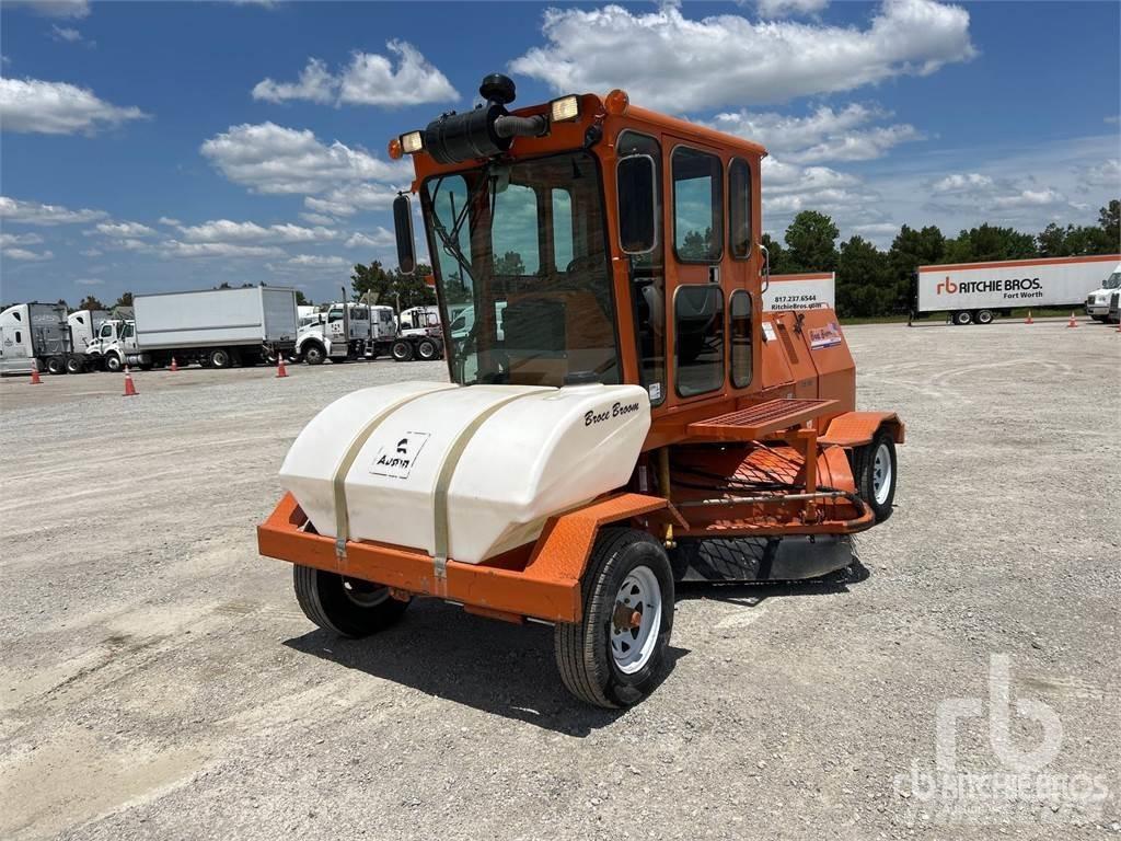 Broce CR350 Внутрішні підмітальні машини