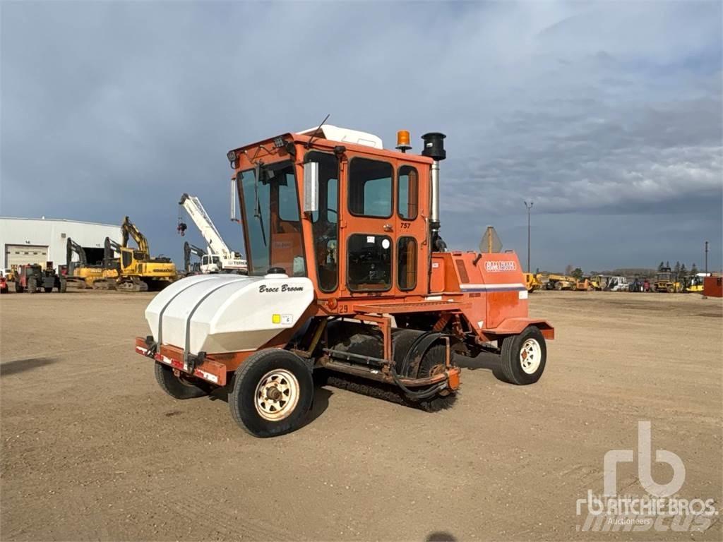 Broce RC350 Внутрішні підмітальні машини