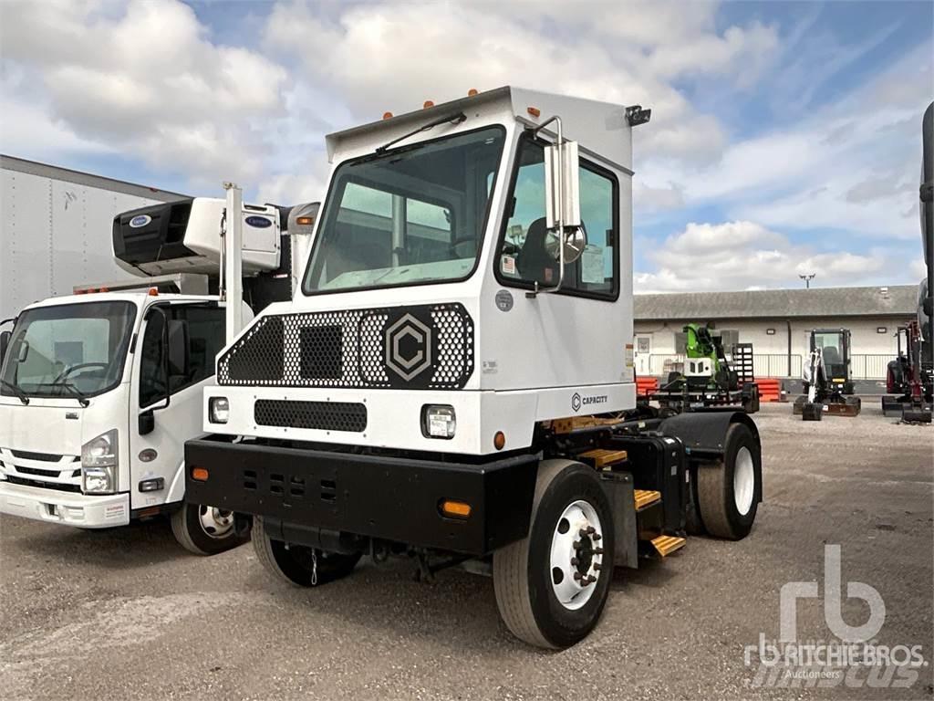 Capital TJ6500 Тягачі