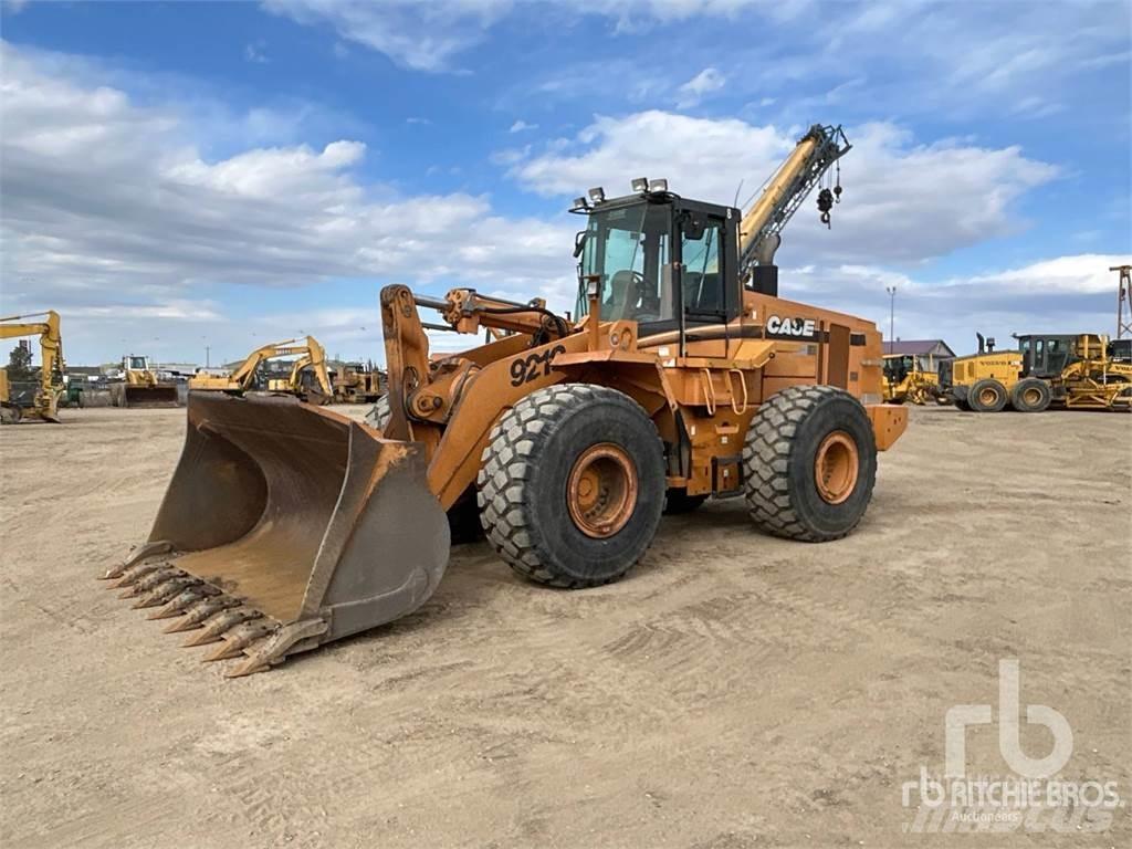 CASE 921C Фронтальні навантажувачі