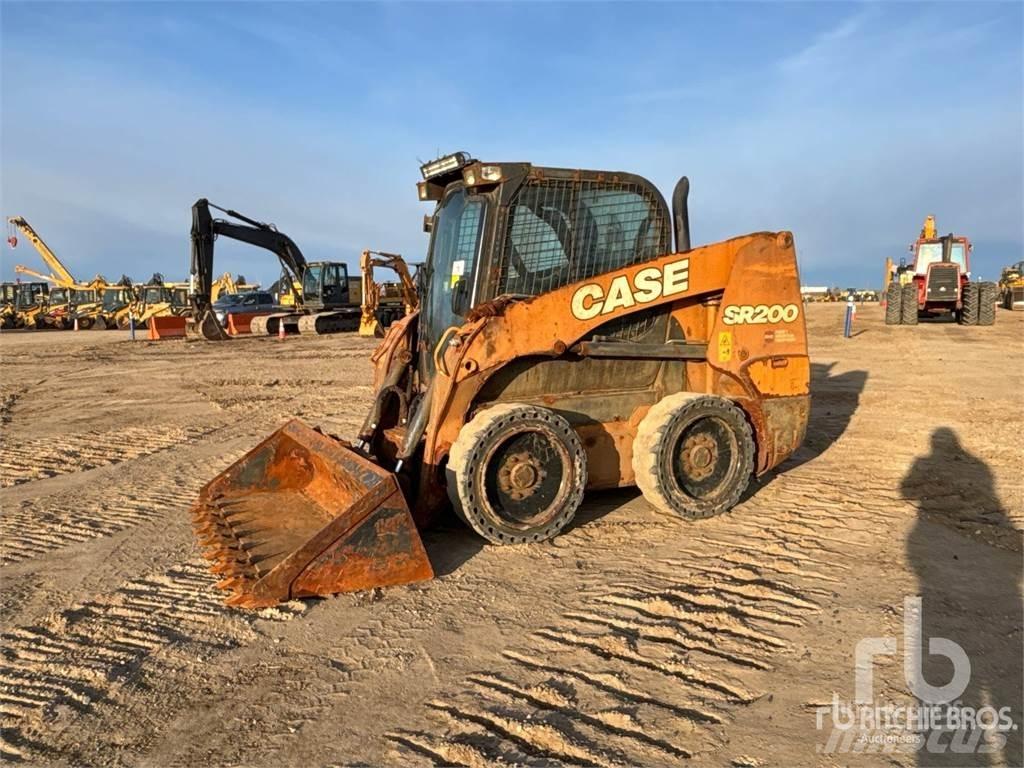 CASE SR200 Міні-навантажувачі