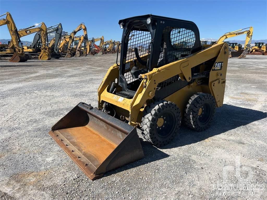CAT 226D C1-H2 Міні-навантажувачі