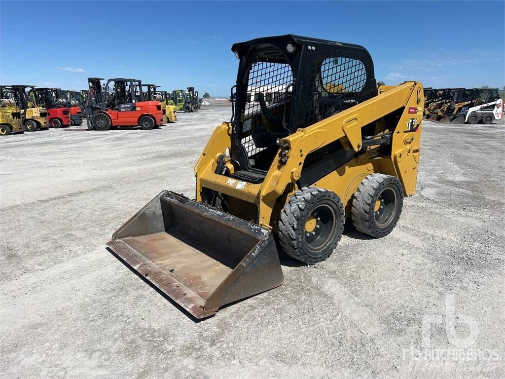 CAT 226D C1-H2 Міні-навантажувачі