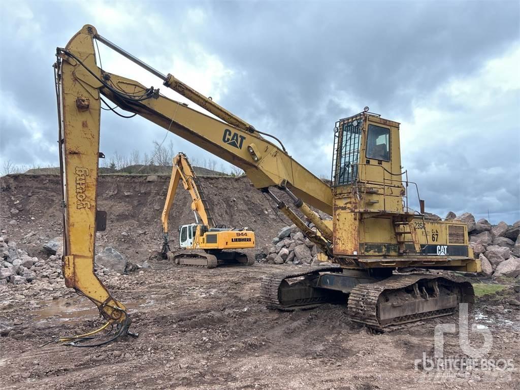 CAT 235C Перевантажувачі металобрухту/промислові навантажувачі