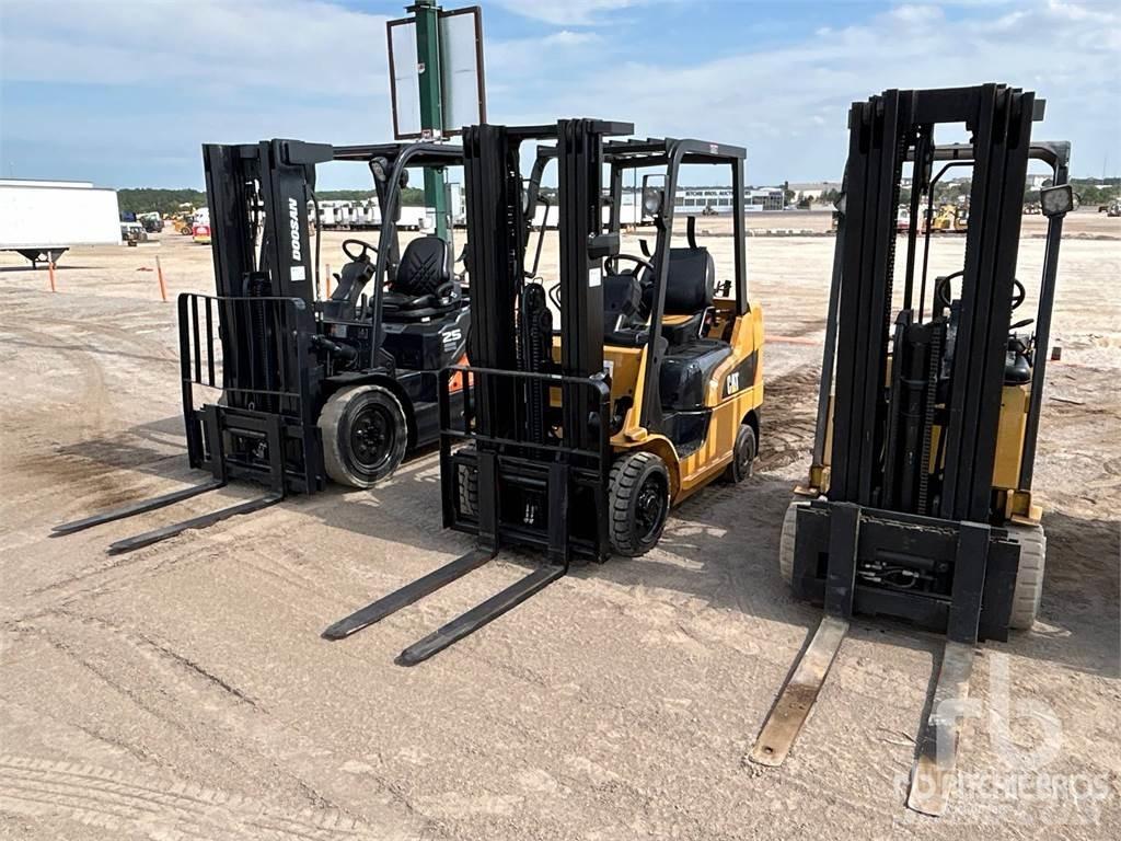 CAT 2C5000 Дизельні навантажувачі