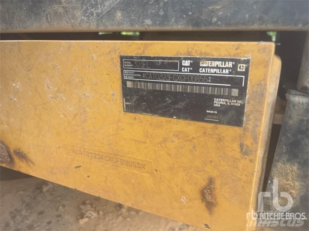 CAT 323FL Гусеничні екскаватори