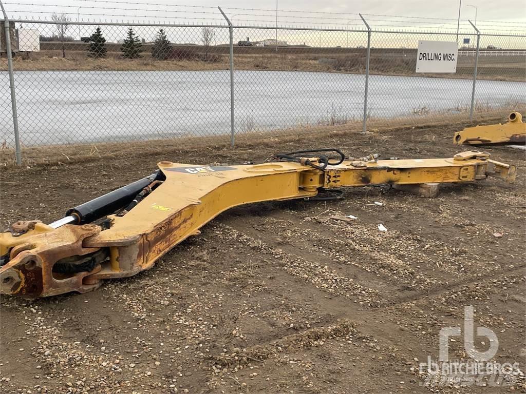 CAT 450 Траншейні екскаватори