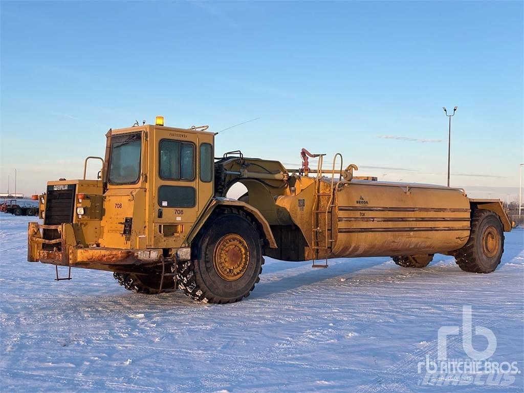 CAT 621F Поливальні машини