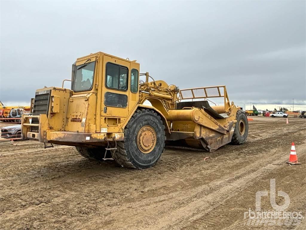 CAT 621F Скрепери