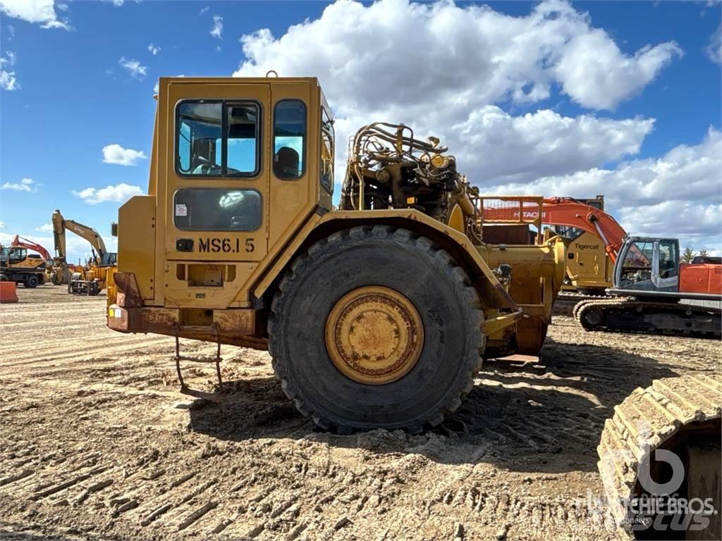 CAT 621G Скрепери