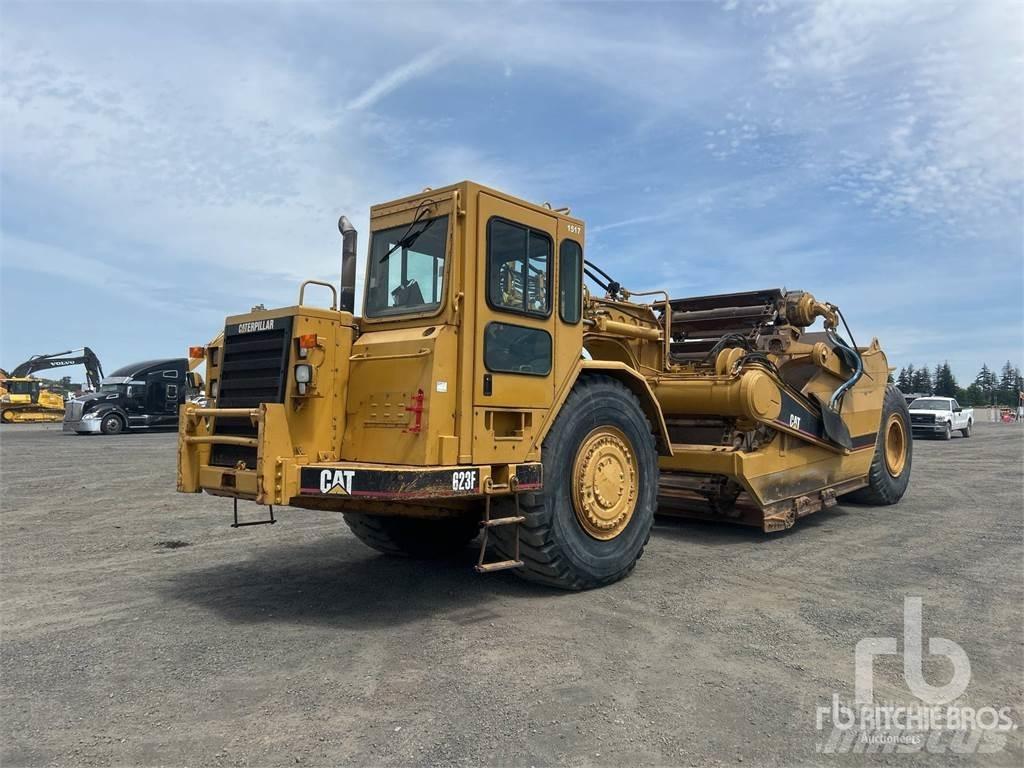 CAT 623F Скрепери