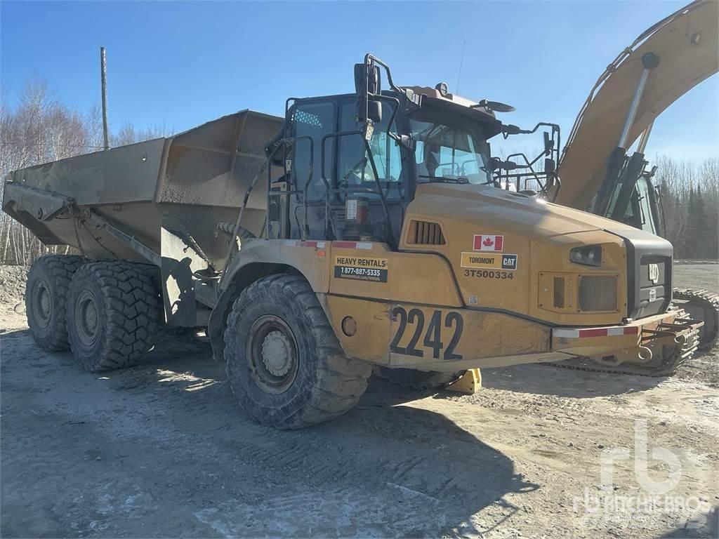 CAT 735 Зчленовані самоскиди