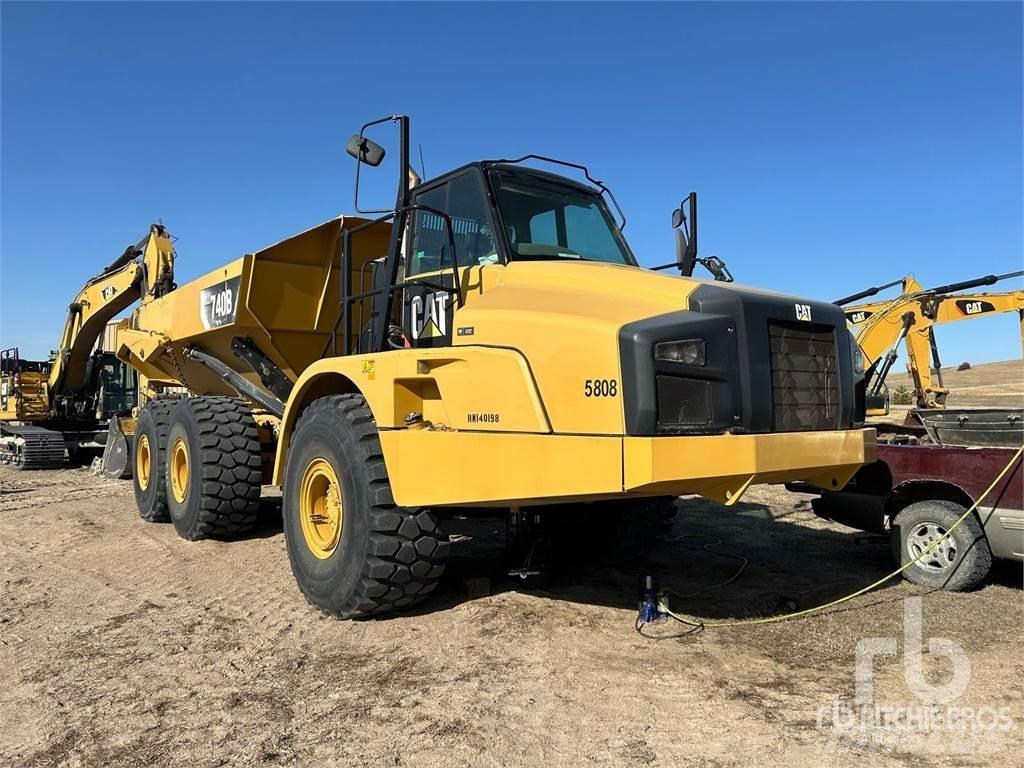 CAT 740B Зчленовані самоскиди