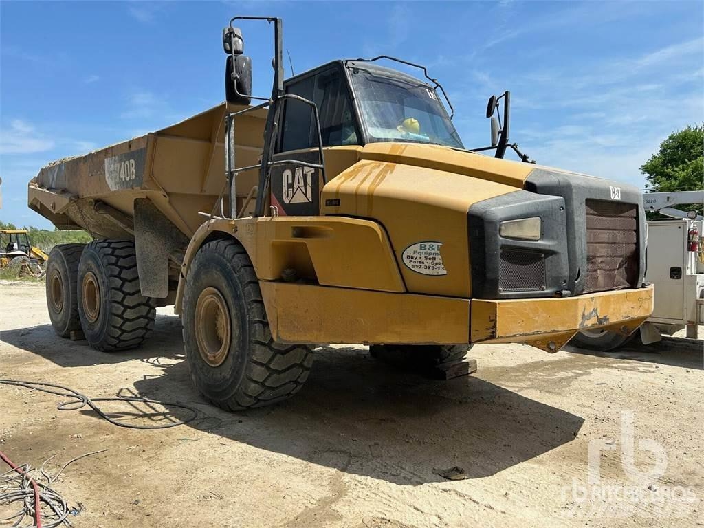 CAT 740B Зчленовані самоскиди