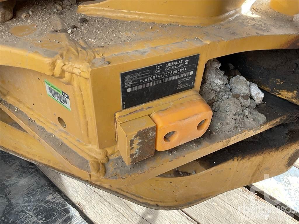 CAT 740GC Зчленовані самоскиди