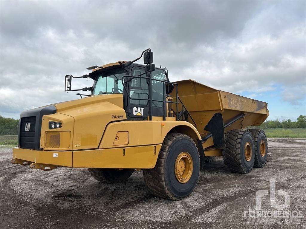 CAT 745 Зчленовані самоскиди