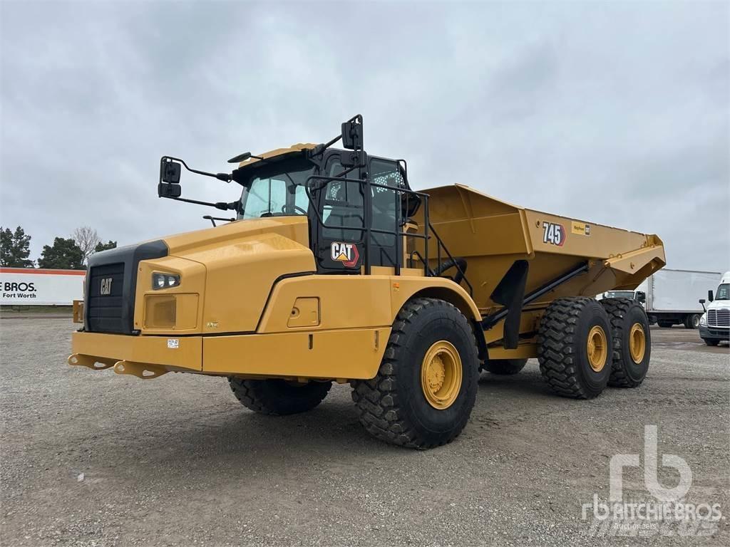 CAT 745 Зчленовані самоскиди