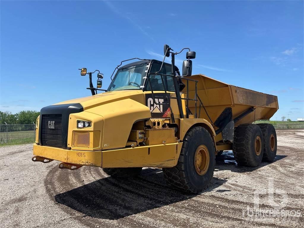 CAT 745C Зчленовані самоскиди
