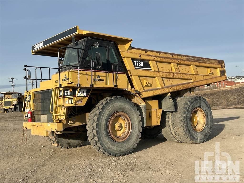 CAT 773D Кар`єрні самоскиди