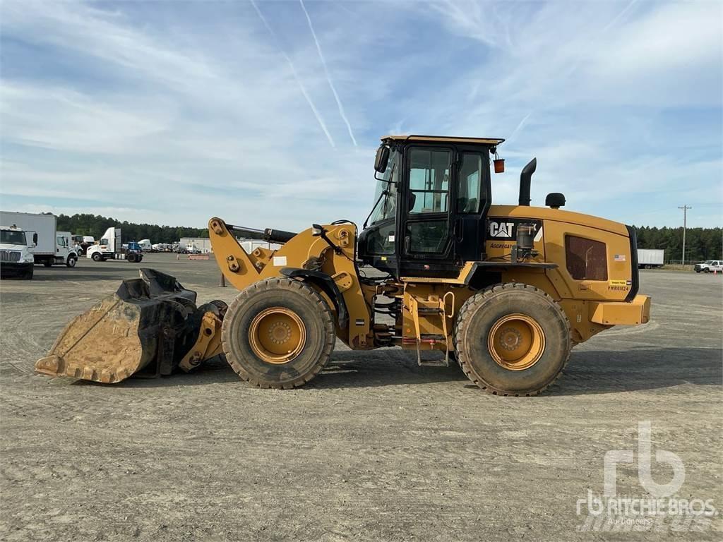 CAT 924K Фронтальні навантажувачі