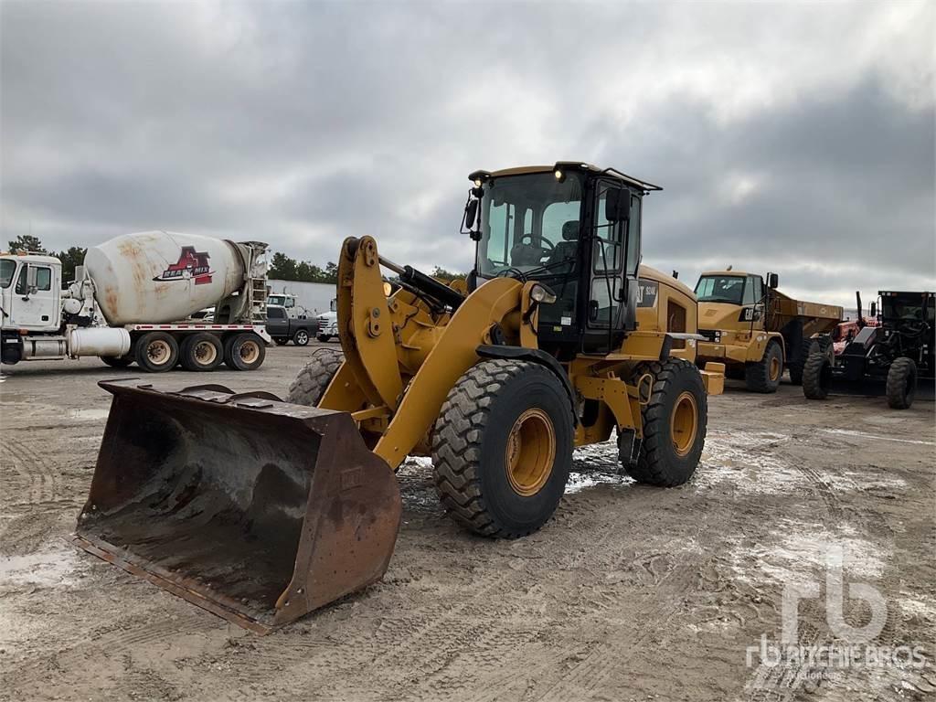 CAT 924K Фронтальні навантажувачі