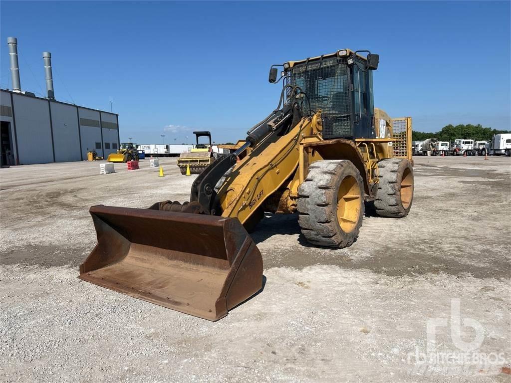 CAT 930G Фронтальні навантажувачі