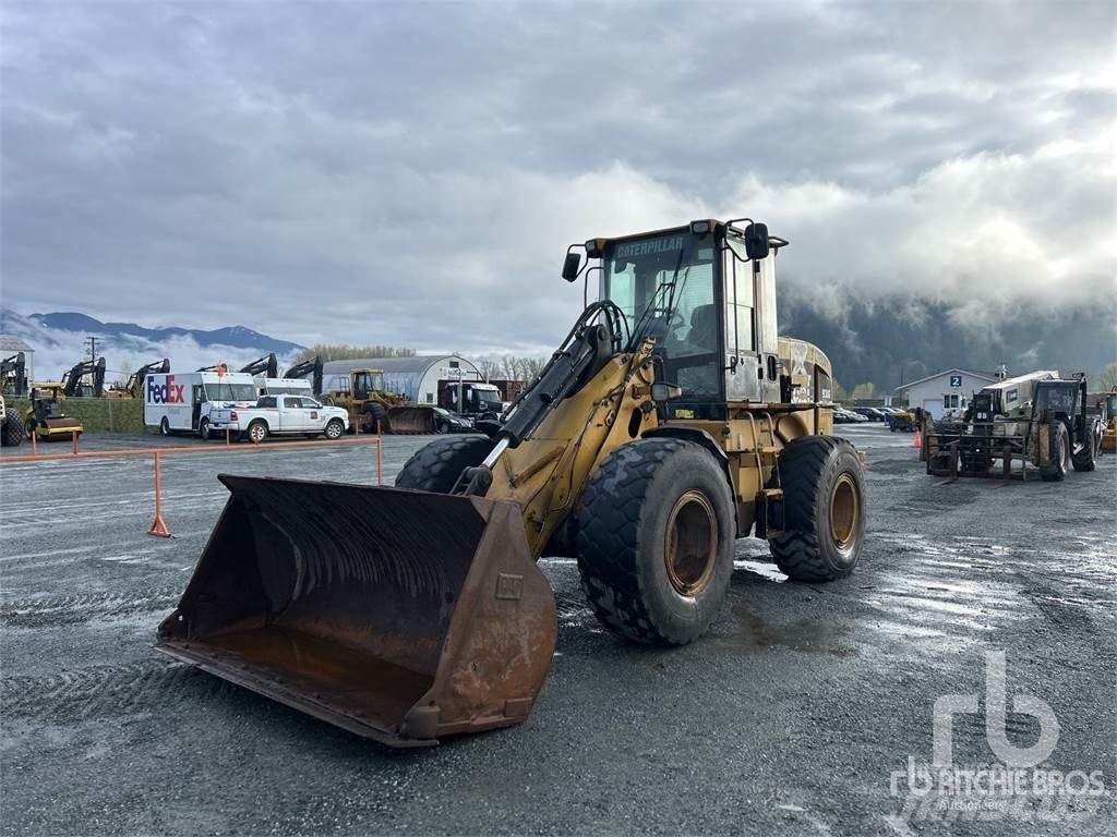 CAT 930G Фронтальні навантажувачі