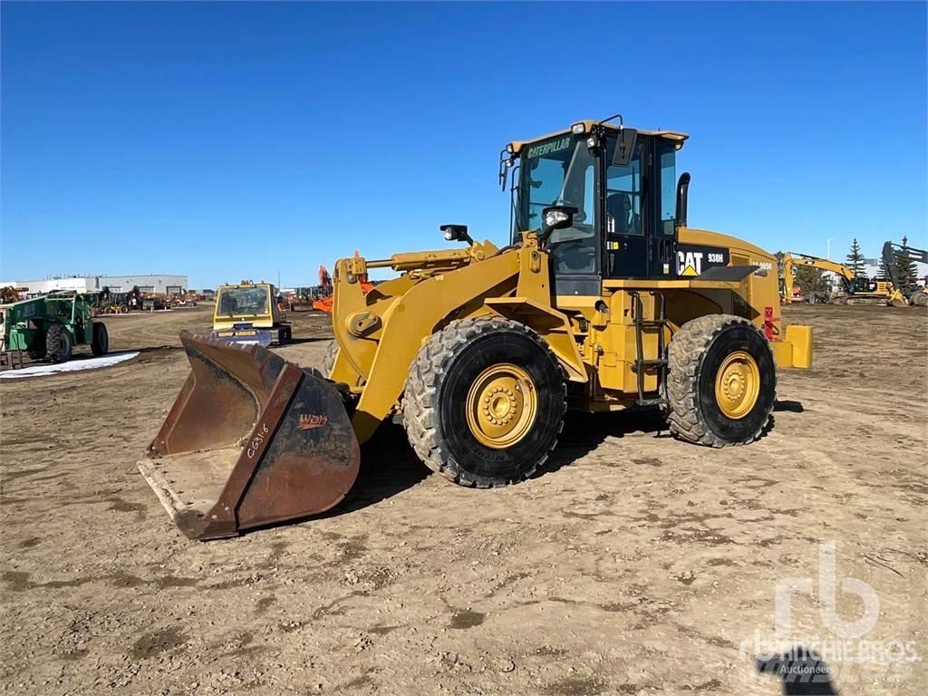 CAT 938H Фронтальні навантажувачі