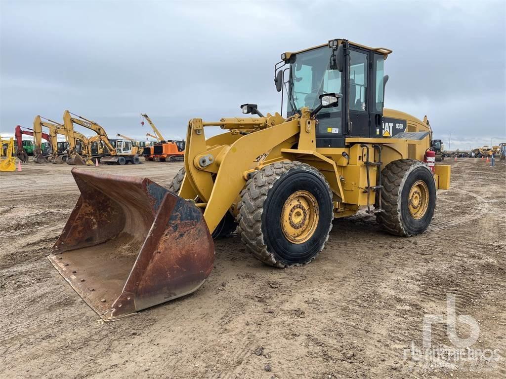 CAT 938H Фронтальні навантажувачі