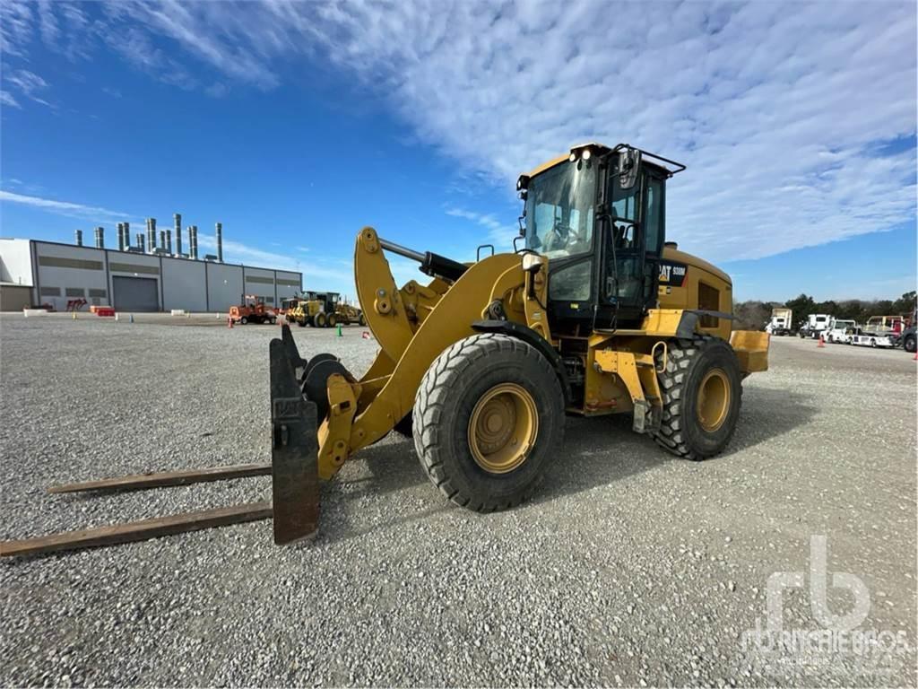 CAT 938M Фронтальні навантажувачі
