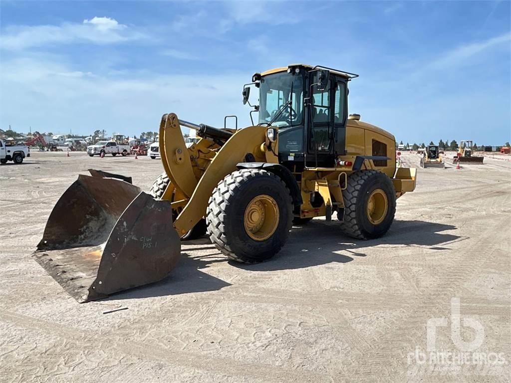 CAT 938M Фронтальні навантажувачі