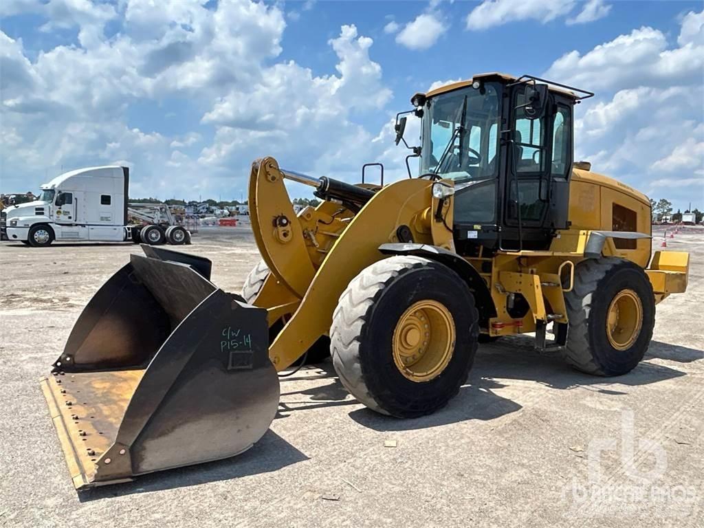 CAT 938M Фронтальні навантажувачі