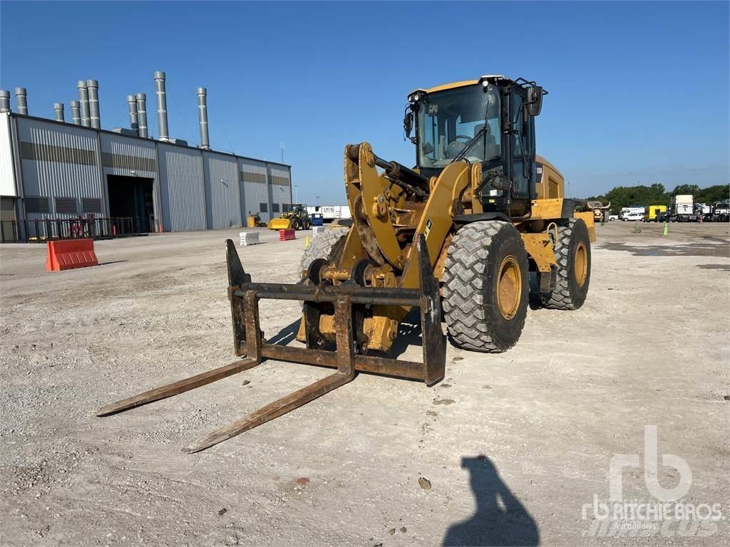 CAT 938M Фронтальні навантажувачі