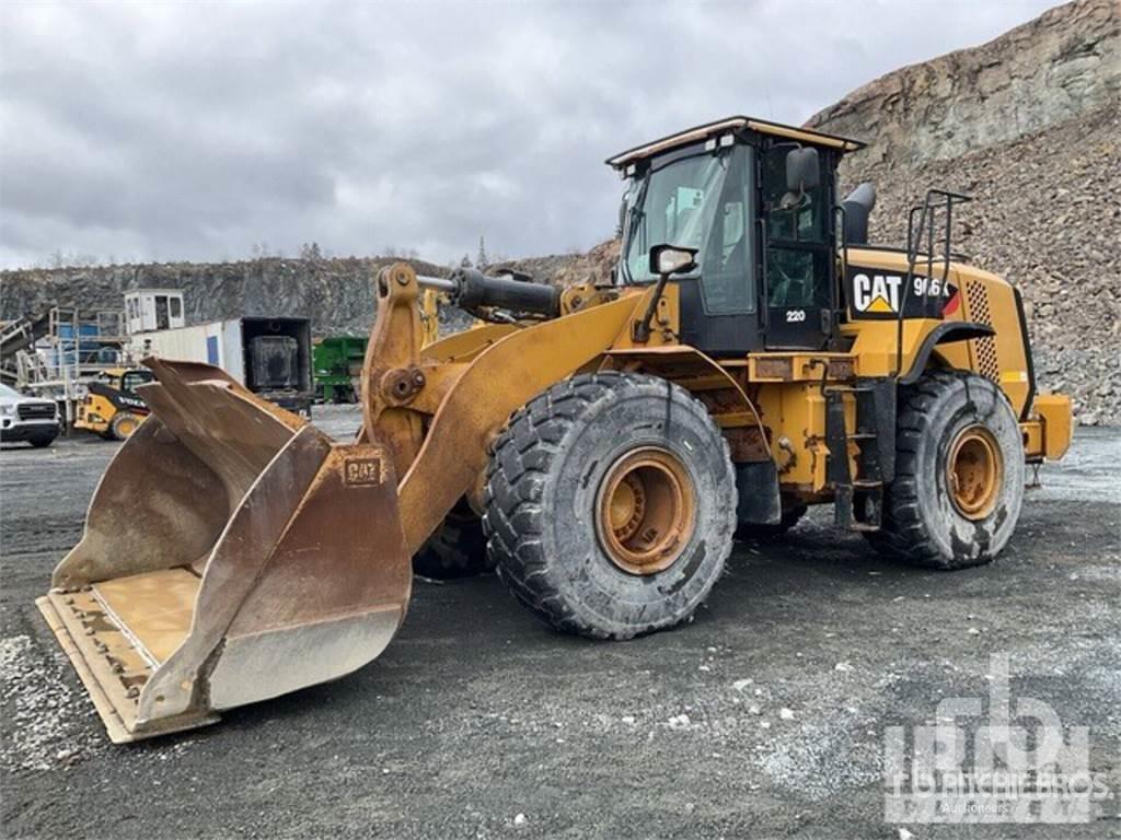 CAT 966K Фронтальні навантажувачі
