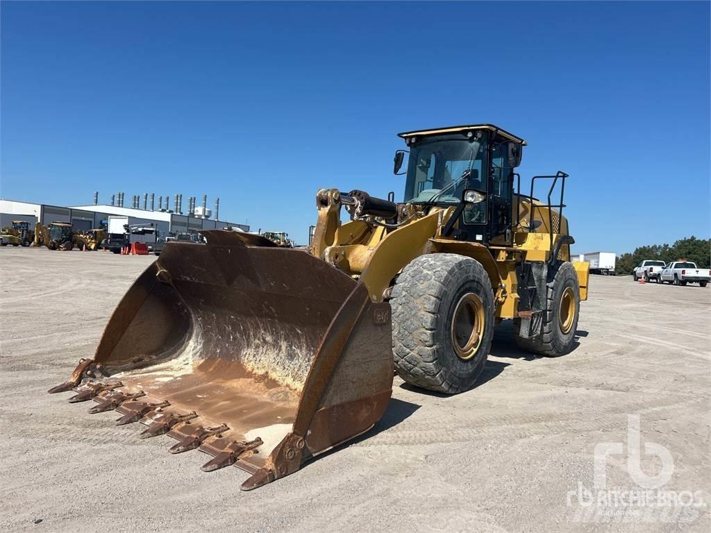 CAT 972M Фронтальні навантажувачі