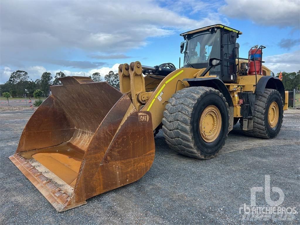 CAT 982M Фронтальні навантажувачі